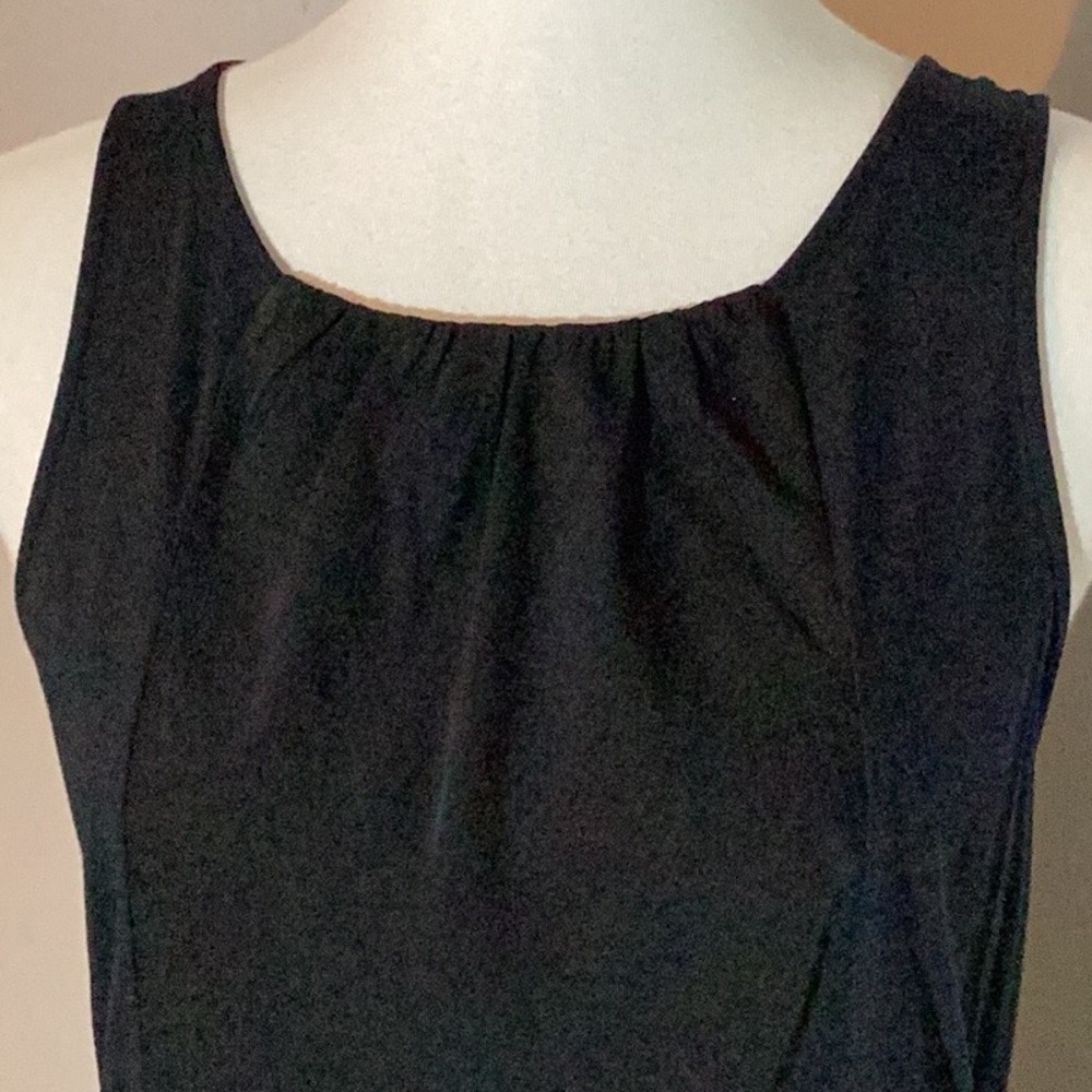 Merona tankw/chiffon like front insert (9”across) sides &back are stretchy, Med